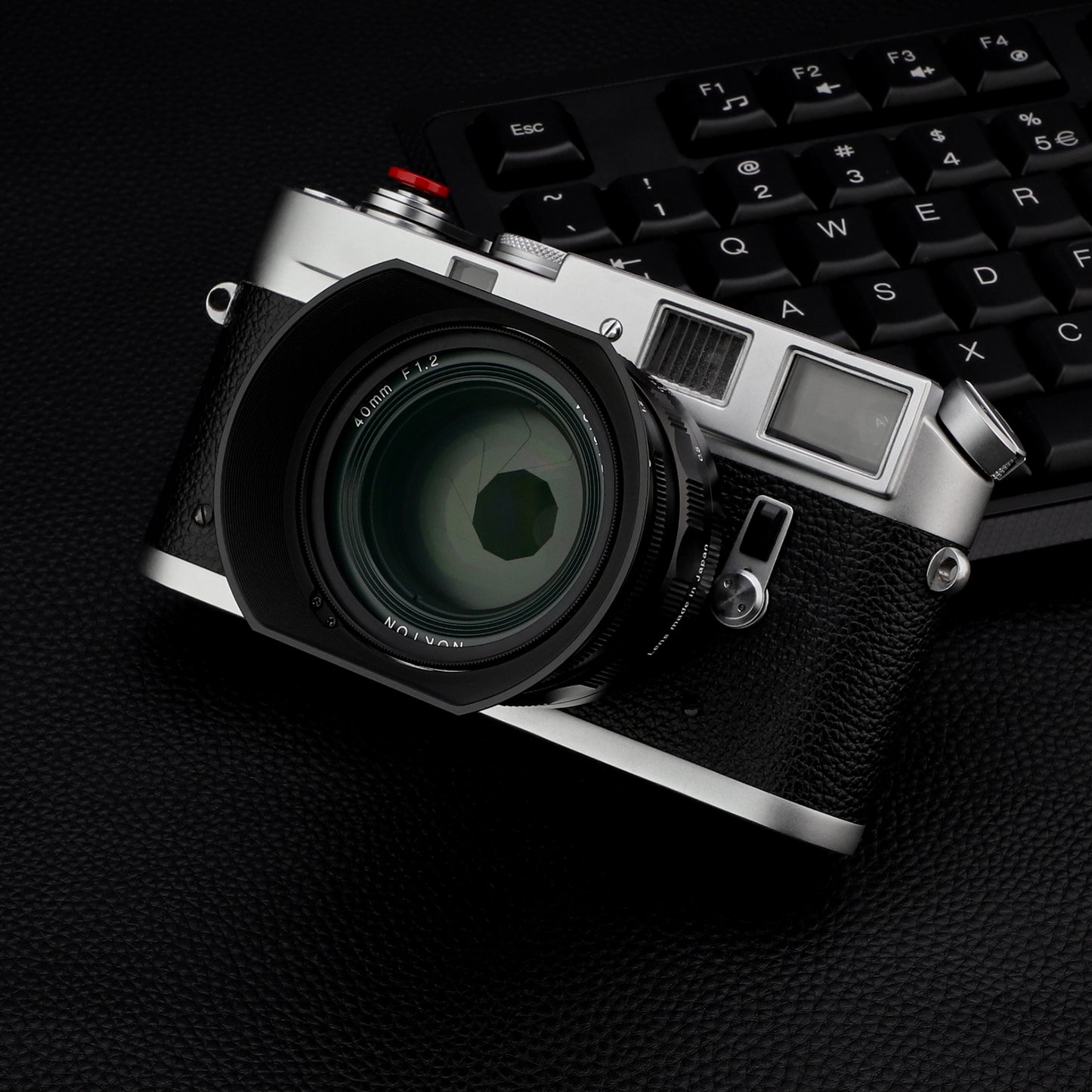 Haoge Bayonet Metal Square Lens Hood for Voigtlander Nokton Aspherical ASPH 40mm f/1.2 VM,35mm f1.2 VM II/III, 50mm f1.2 VM Leica M-Mount Lens replaces LH-8 Shade Black LH-VM35MB