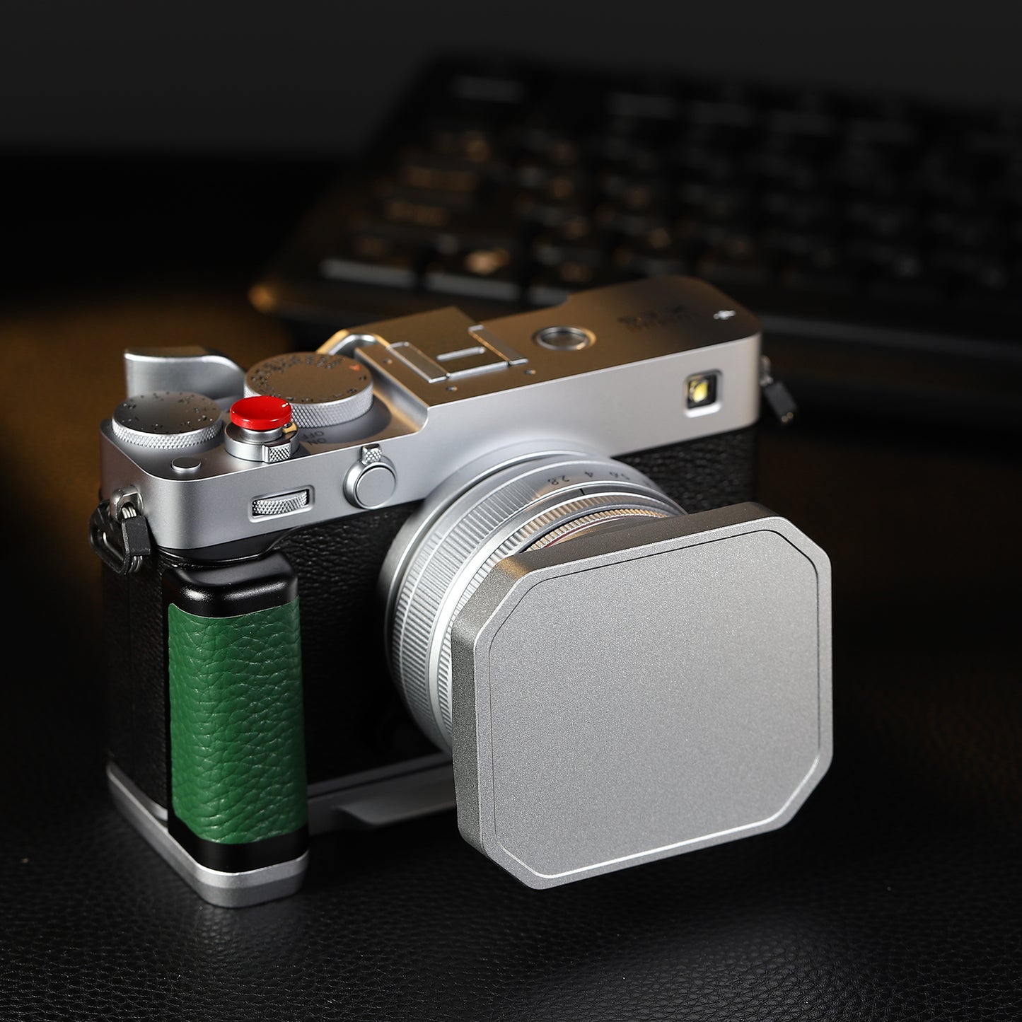 Haoge Squaret Metal Lens Hood for Fujifilm XF23mm F2.8 on XE5 Cemera Body kit & Fujinon XF27mmF2.8 R WR Lense ,With Metal Cap,39mm Screw-in Hood Silver
