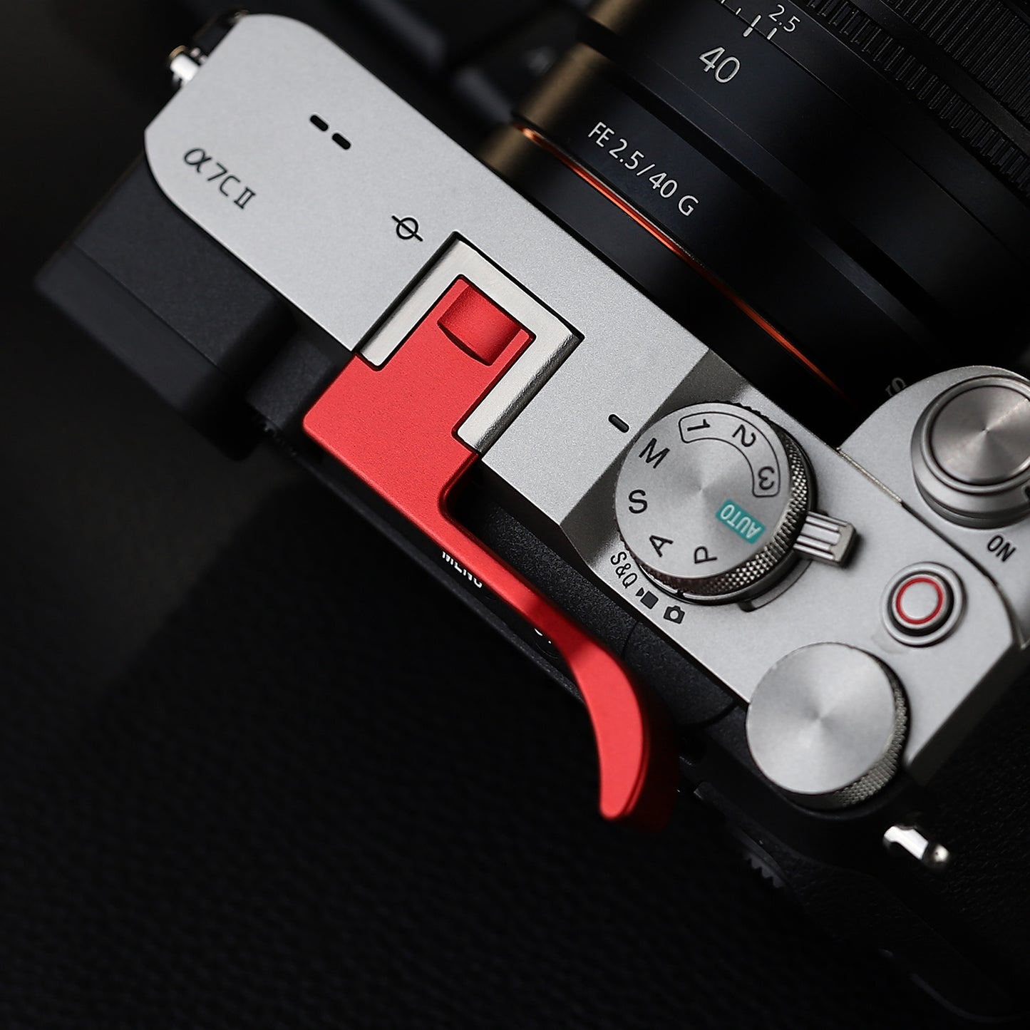 Haoge Thumb Hand Grip for Sony α7Cii,A7CR Camera Accessories Red Metal Hot Shoe Thumb Up Rest Hand Grip THB-S7CR-R