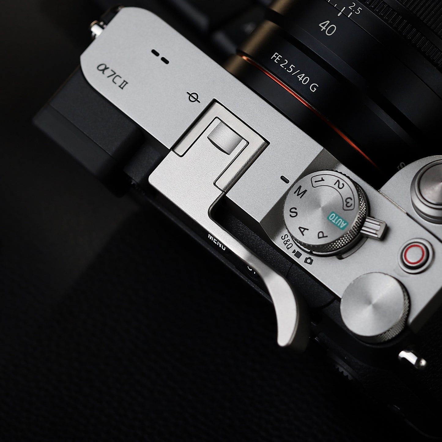Haoge Metal Hot Shoe Thumb Up Rest Hand Grip for Sony A7CII,a7CR,Camera Accessories Silver THB-S7CR-S