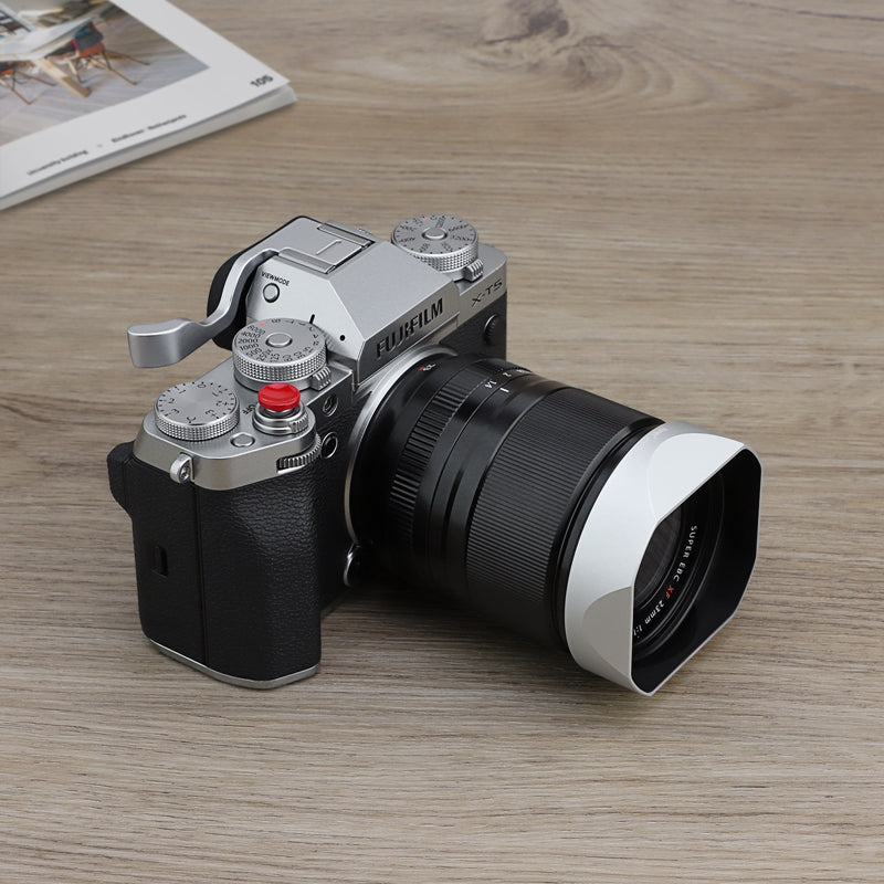 Haoge Silver Metal Square Lens Hood for Fujifilm XF33mm F1.4 R LM WR Lens, Fuji XF23mmF1.4 R LM W,Fujinon XF 16-50mm F2.8-4.8 R LM WR lens, Bayonet Hood Shade,With Metal Cap Kit,