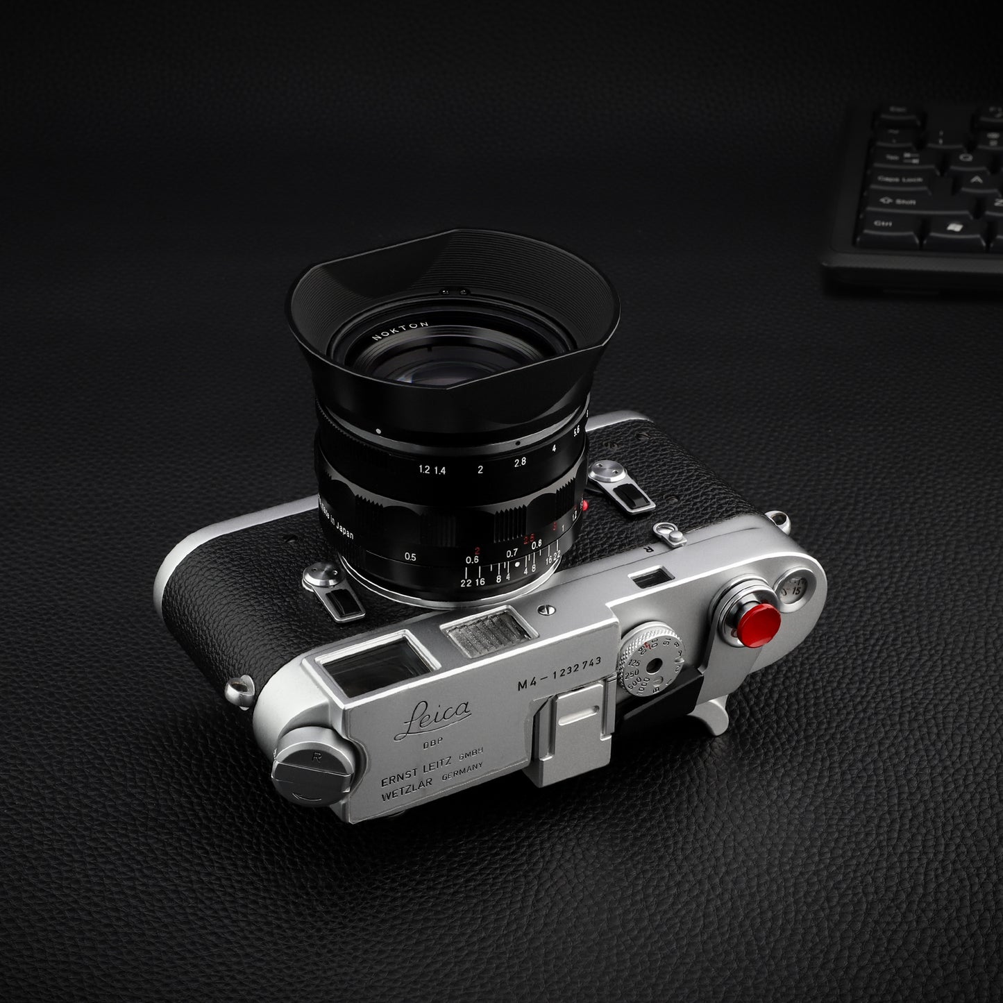 Haoge Bayonet Metal Square Lens Hood for Voigtlander Nokton Aspherical ASPH 40mm f/1.2 VM,35mm f1.2 VM II/III, 50mm f1.2 VM Leica M-Mount Lens replaces LH-8 Shade Black LH-VM35MB