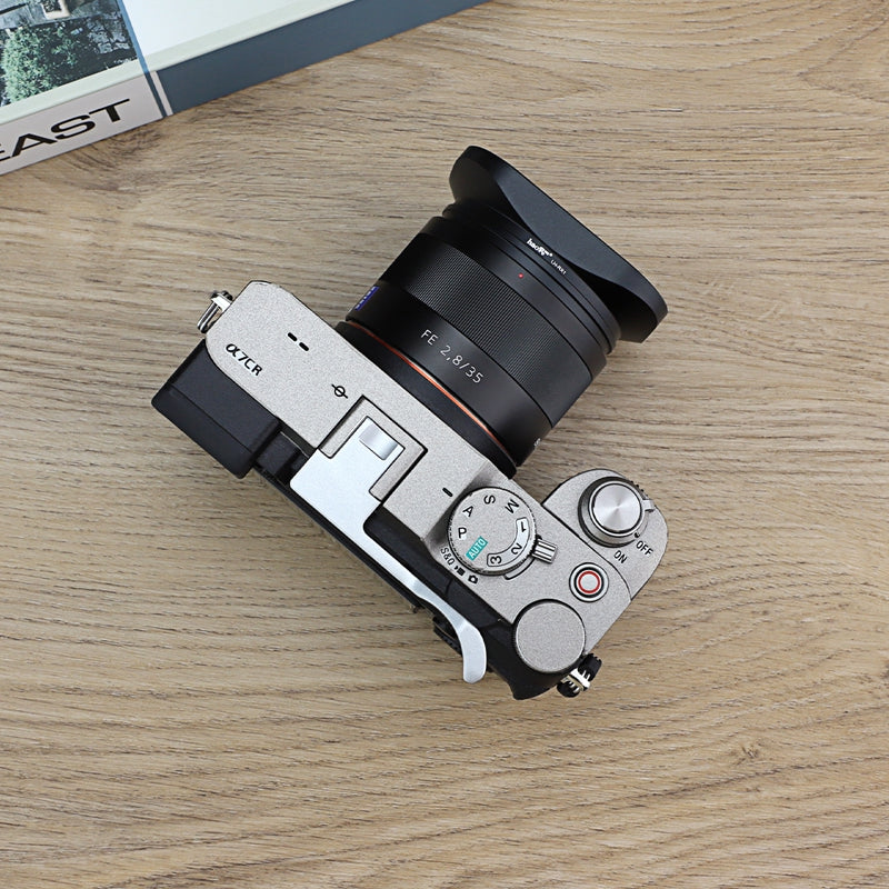Haoge THB-A7CIIS Metal Hot Shoe Thumb Up Rest Hand Grip for Sony α7CII,Alpha 7CR,ILCE-7Cii,Camera Accessories Silver