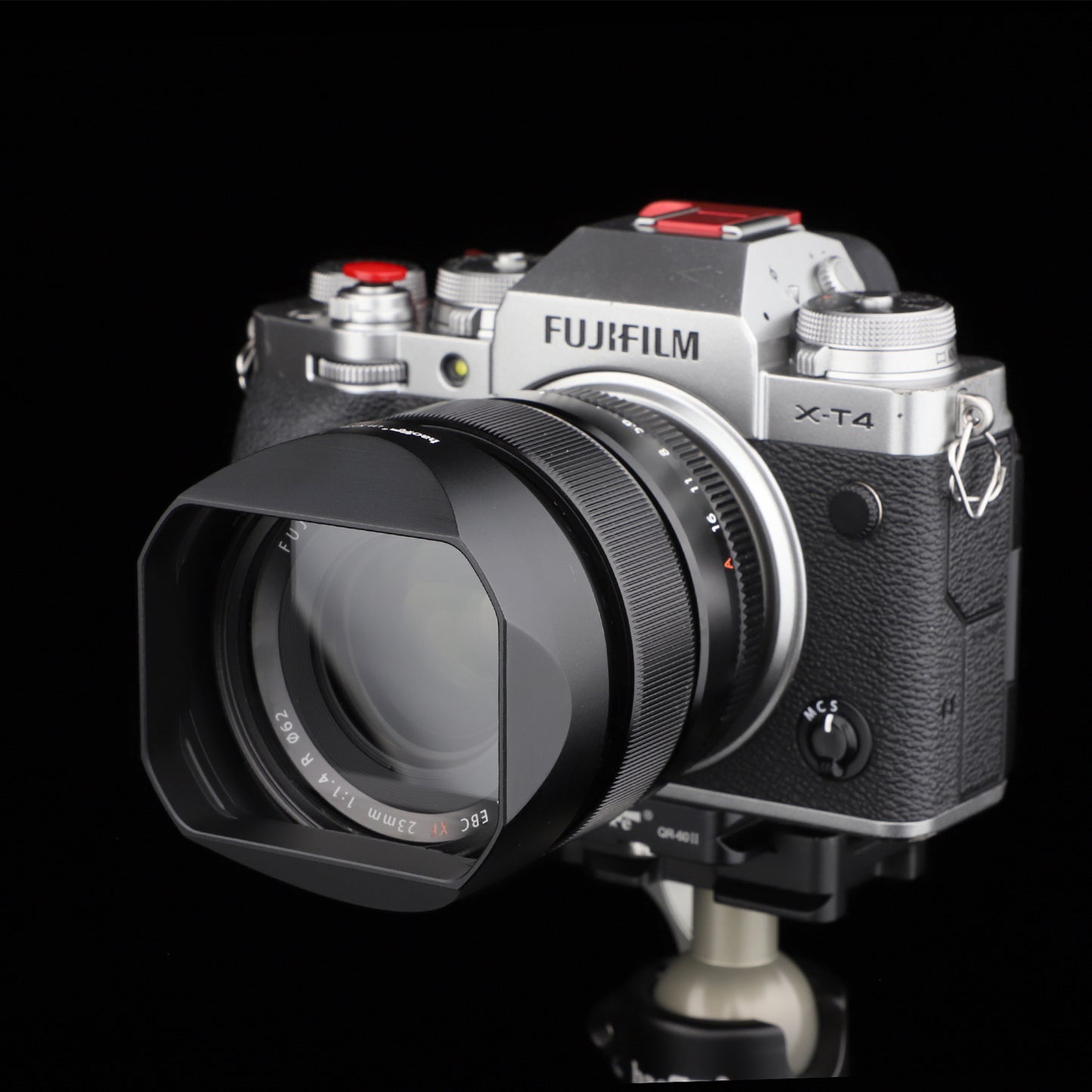 Haoge LH-X23B Square Dedicated Metal Lens Hood Shade with Metal Cap for Fujifilm Fuji Fujinon XF 23mm F1.4 R, XF 56mm F1.2 R and XF 56mm F1.2 R APD lens Replaces Fuji LH-XF23 Lens Hood