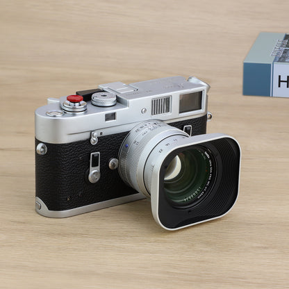 Haoge LH-ZV07 Square Metal Lens Hood for Carl Zeiss Biogon T* 2/35 35mm f2 ZM, C Biogon 2.8/35 35mm f2.8 ZM, Planar T 2/50 50mm f2 ZM; Voigtlander NOKTON CLASSIC 35mm f1.4 I＆II VM, 40mm f1.4 VM;50mm f/1.5 Aspherical II VM Lens silver
