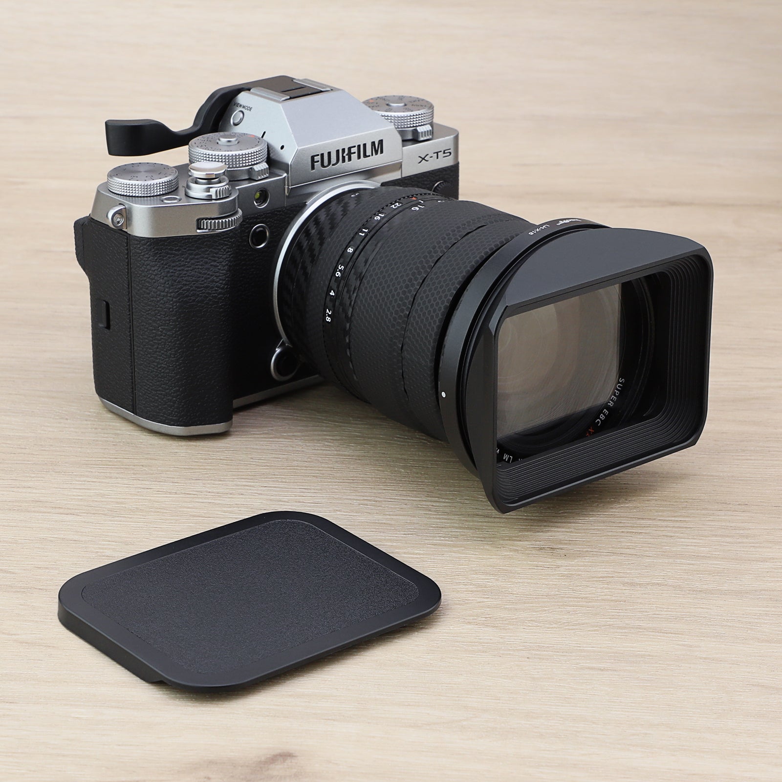 Haoge LH-X16 Rectangular Metal Lens Hood w/Cap for Fujifilm XF 16mm F1 Haoge LH-X16 Rectangular Metal Lens Hood w/Cap for Fujifilm XF 16mm F1