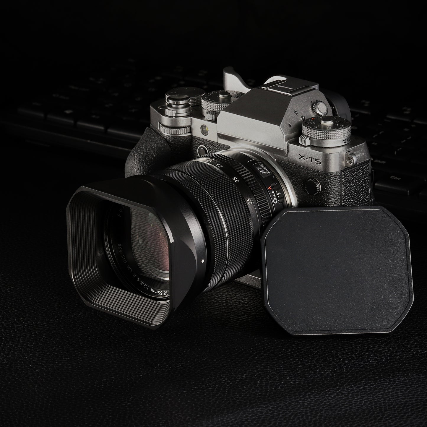Haoge Metal Square Lens Hood for Fujifilm Fujinon XF 18-55mm F2.8-4.0 R LM OIS & XF 14mm F2.8 R lens with a Hood Cap on X-T5 X-T4 XT50 XH2 Camera
