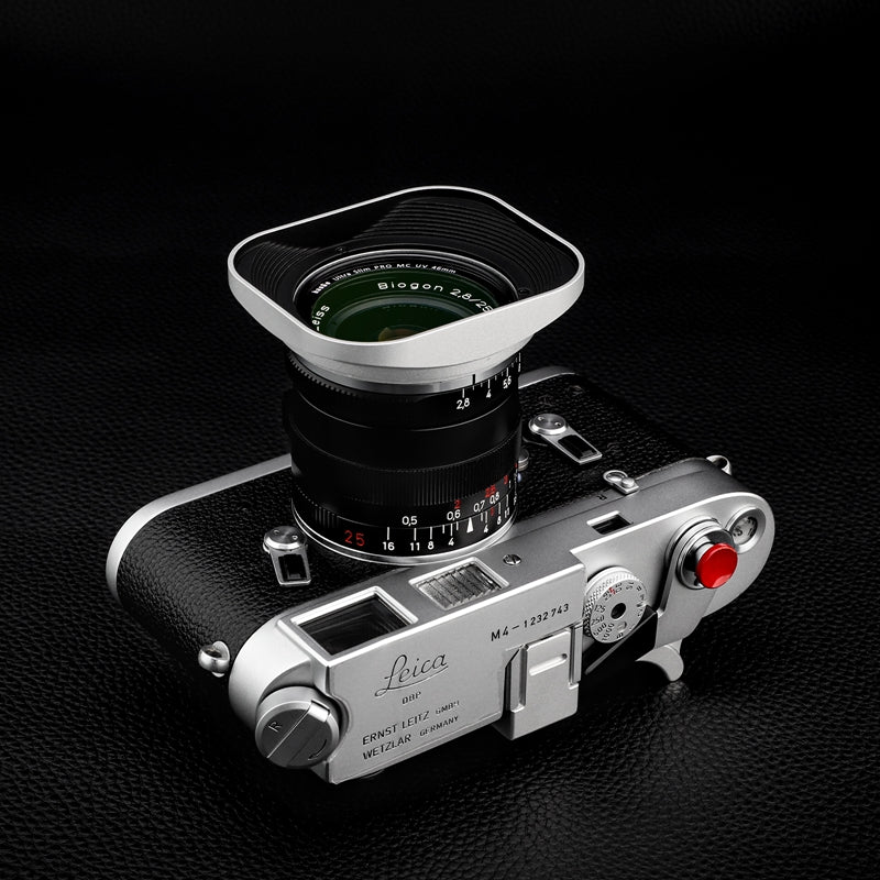 Haoge LH-ZV06 Quadratische Metall-Gegenlichtblende für Carl Zeiss Distagon T* 2.8/21 21 mm f/2.8 ZM, Biogon T* 4.5/21 21 mm f/4.5 ZM, 2.8/25 25 mm f/2.8 ZM, 2.8/28 28 mm f/2.8 ZM, Sonnar 1.5/50 50 mm f/1.5 ZM Objektiv, silber 