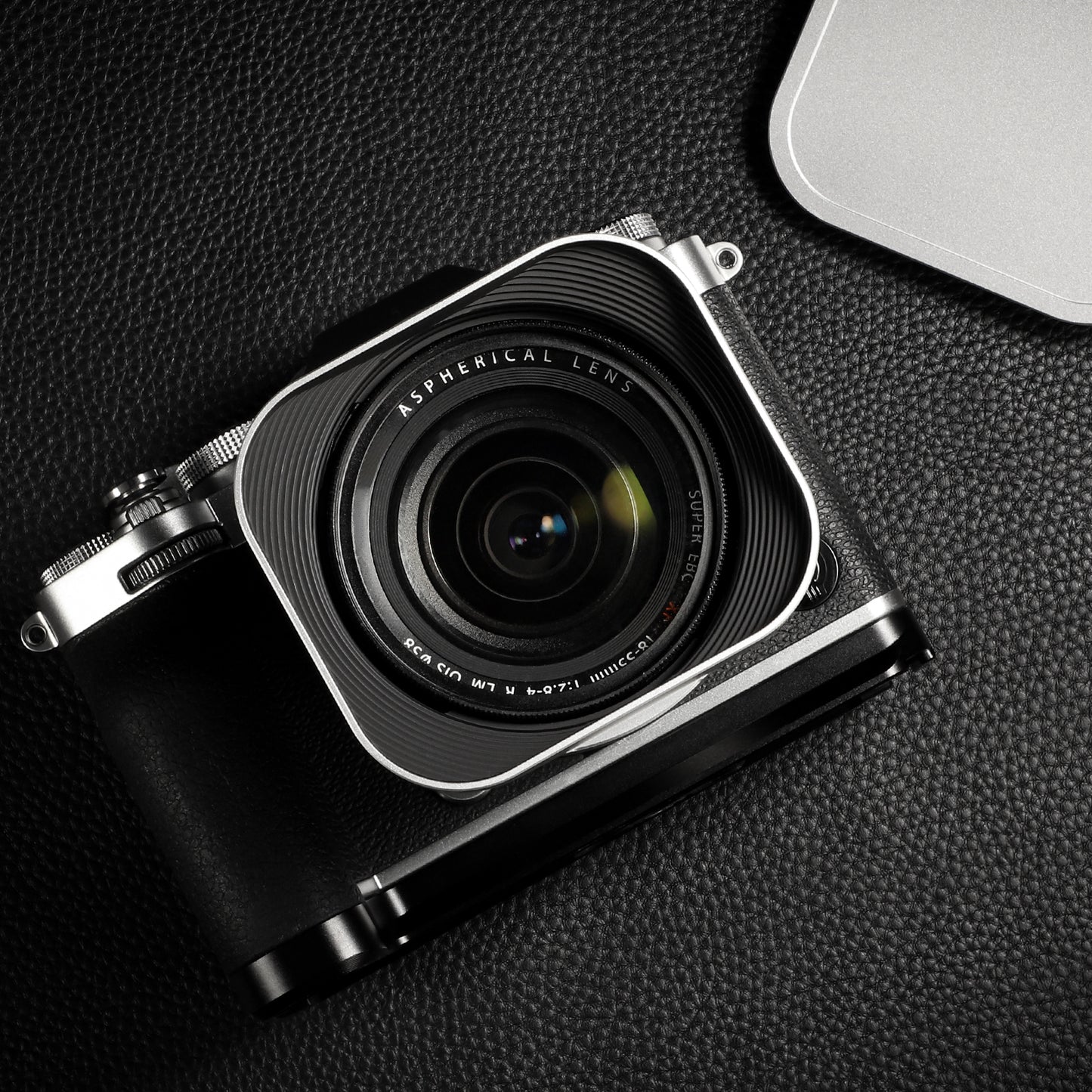 Haoge Square Metal Lens Hood for Fujifilm Fuji Fujinon XF 18-55mm F2.8-4.0 R LM OIS &  XF 14mm F2.8 R Lens  on X-Pro3  X-T5 XT4 X-T50 X-T30 X-E4 X-H2, Silver with Cap LH-X13 Bayonet