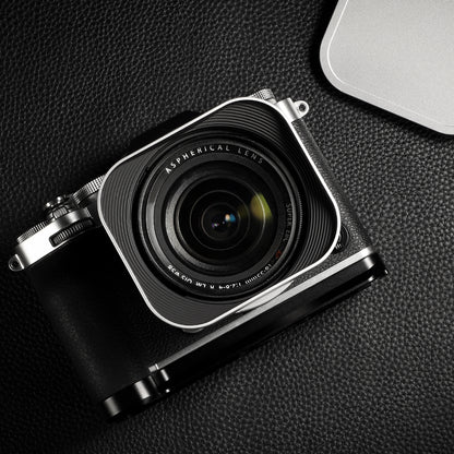Haoge Square Metal Lens Hood for Fujifilm Fuji Fujinon XF 18-55mm F2.8-4.0 R LM OIS &  XF 14mm F2.8 R Lens  on X-Pro3  X-T5 XT4 X-T50 X-T30 X-E4 X-H2, Silver with Cap LH-X13 Bayonet