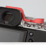 Load image into Gallery viewer, Haoge THB-XT4R Metal Hot Shoe Thumb Up Rest Hand Grip for Fujifilm Fuji X-T1 X-T2 X-T3 X-T4 XT1 XT2 XT3 XT4 Camera Red
